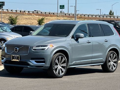 Used 2023 Volvo XC90 T8 Plus w/ Protection Package Premier AWD/4WD image 7