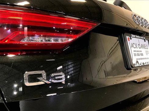 Used 2024 Audi Q3 2.0T Premium Plus image 32