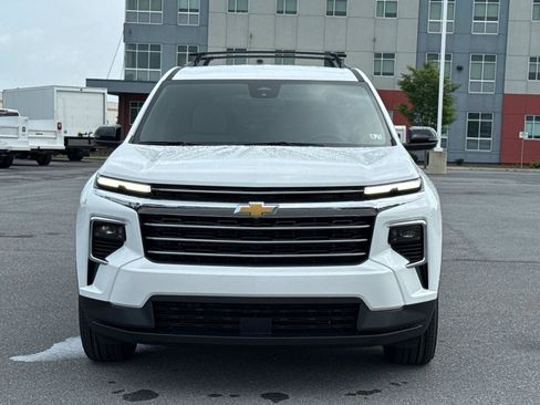 New 2025 Chevrolet Traverse LT w/ LPO, Floor Liner Package image 18