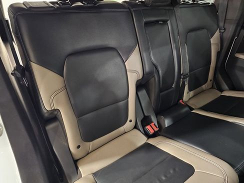 Used 2022 Ford Bronco Wildtrak image 24