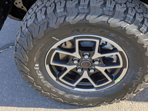 New 2025 Jeep Wrangler Unlimited Rubicon w/ Steel Bumper Group image 26