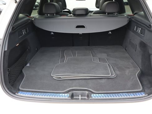 Used 2025 Mercedes-Benz GLC 63 AMG S image 9