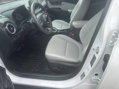 Used 2023 Hyundai Kona SEL FWD image 10