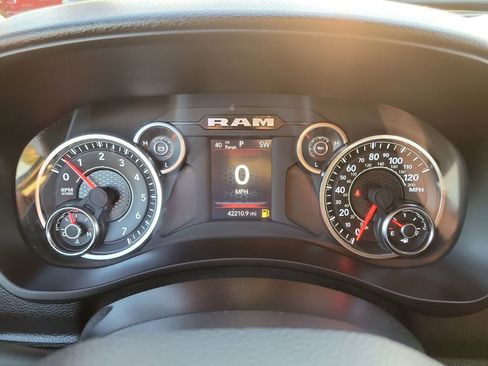 Certified 2024 RAM 2500 Big Horn image 30