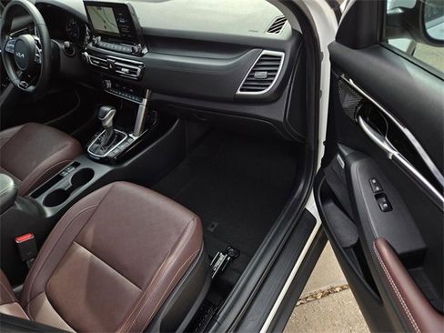 Certified 2022 Kia Seltos SX image 7