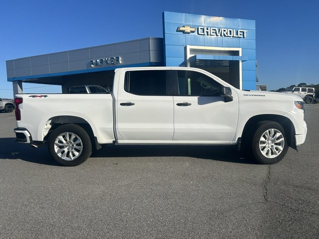 Used 2023 Chevrolet Silverado 1500 Custom AWD/4WD image 5