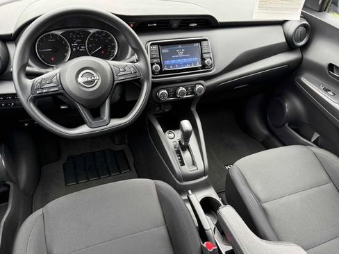 Used 2025 Nissan Kicks Play S FWD image 2