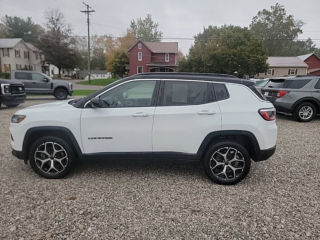 Used 2026 Jeep Compass Limited AWD/4WD image 8
