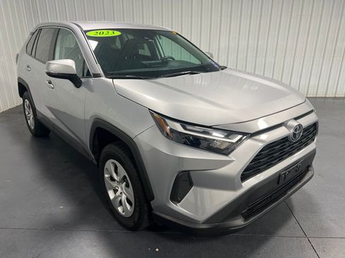 Used 2023 Toyota RAV4 LE image 17