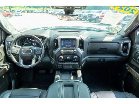 Used 2021 GMC Sierra 1500 Denali w/ Denali Ultimate Package AWD/4WD image 35