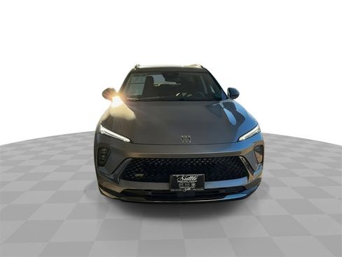 Certified 2025 Buick Envision Sport Touring image 3