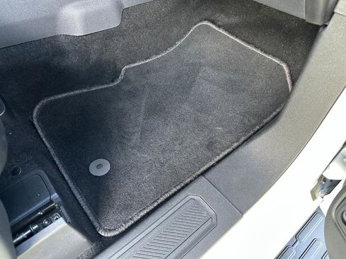 Used 2025 Ford Bronco Outer Banks image 27