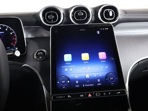 Used 2026 Mercedes-Benz GLC 300 4MATIC image 22