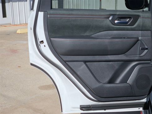 New 2026 Nissan Armada NISMO image 17