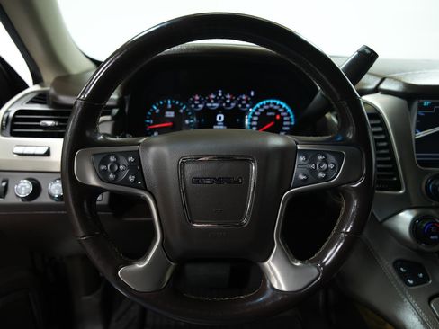 Used 2018 GMC Yukon XL Denali image 31