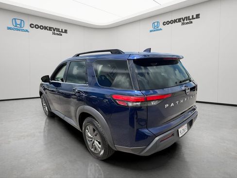Used 2024 Nissan Pathfinder SV FWD image 10