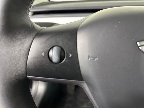 Used 2023 Tesla Model 3 Standard Range image 15