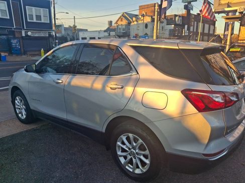 Used 2018 Chevrolet Equinox LT image 11