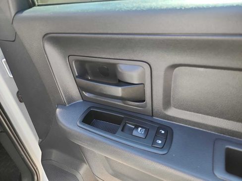 Used 2012 RAM 2500 ST w/ Chrome Appearance Group RWD image 38