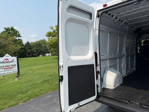 Used 2023 RAM ProMaster 2500 FWD image 30