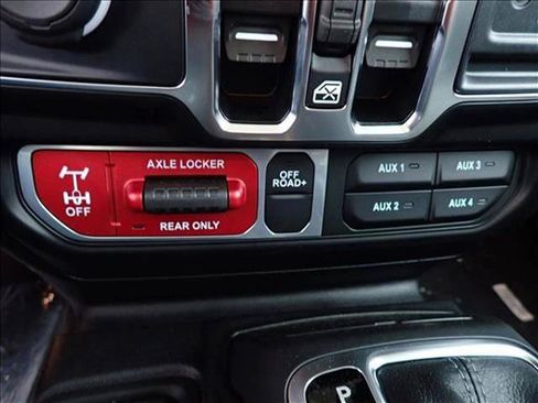 New 2025 Jeep Gladiator Sport AWD/4WD image 18
