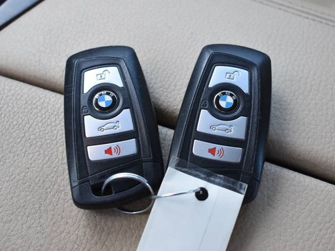 Used 2016 BMW 535i xDrive Sedan AWD/4WD image 39