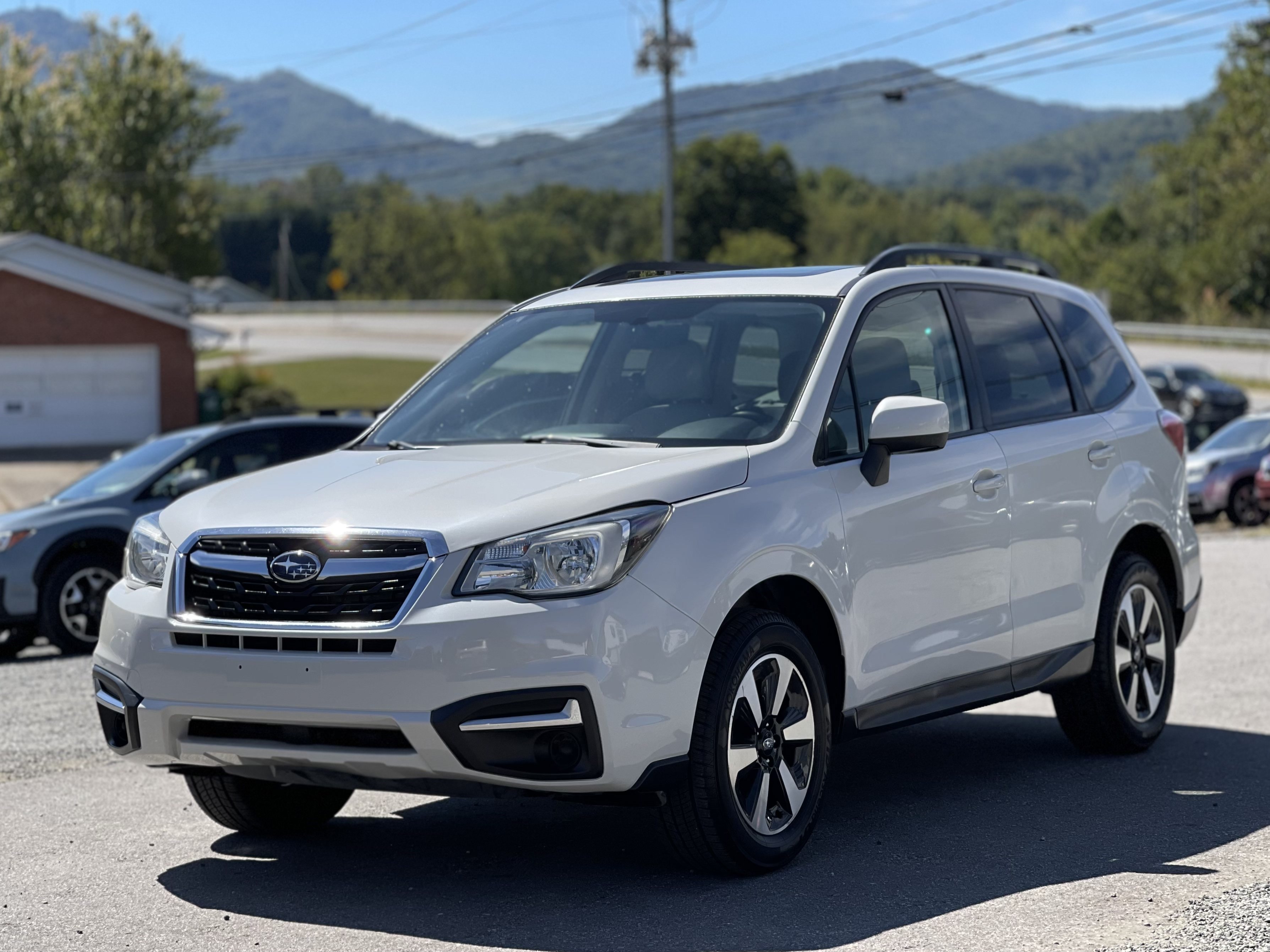 Used 2018 Subaru Forester 2.5i Premium w/ Popular Package #2A AWD/4WD image 7