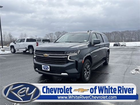 Used 2021 Chevrolet Suburban LT image 1