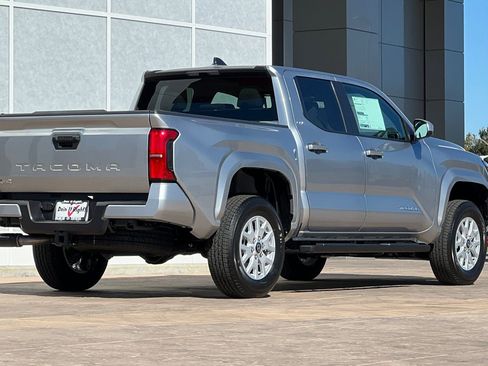 New 2025 Toyota Tacoma SR5 image 4