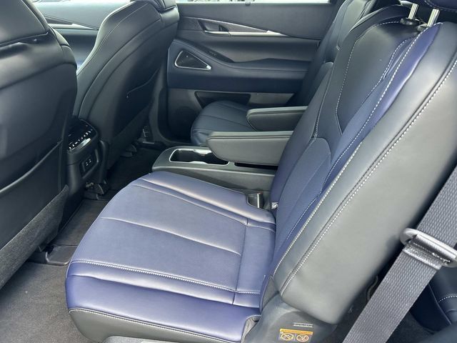 Certified 2026 INFINITI QX60 Sport w/ Dark Cargo Package AWD/4WD image 21
