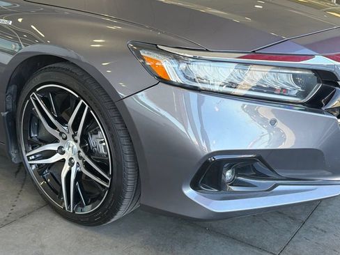 Used 2022 Honda Accord Touring image 8