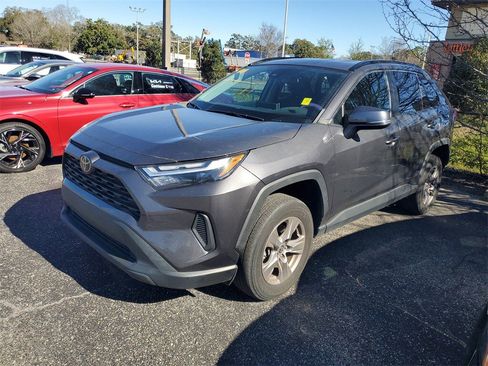 Used 2023 Toyota RAV4 XLE image 2