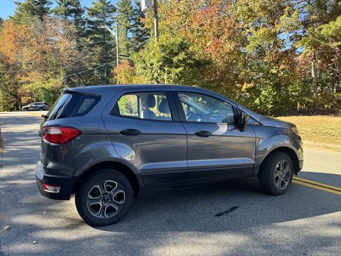 Used 2018 Ford EcoSport S image 16