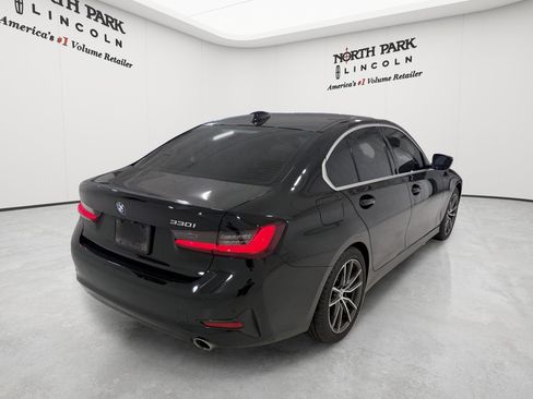 Used 2022 BMW 330i Sedan w/ Driving Assistance Package RWD image 5