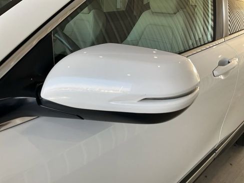 Certified 2021 Honda CR-V Touring image 4