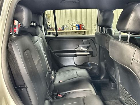 Used 2024 Mercedes-Benz GLB 250 4MATIC image 30