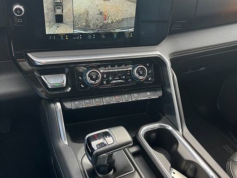 Used 2023 GMC Sierra 1500 Denali w/ Technology Package image 11