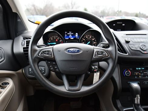Used 2017 Ford Escape SE image 12