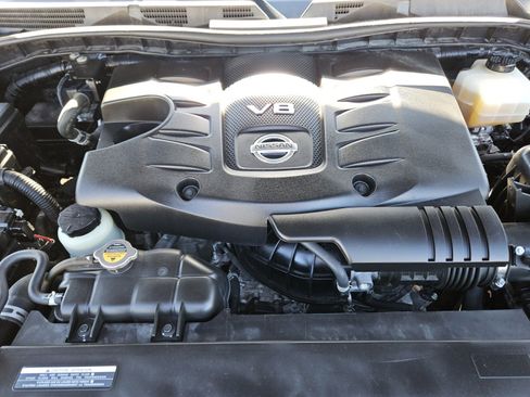 Used 2022 Nissan Armada SL w/ Captain's Chairs Package image 33