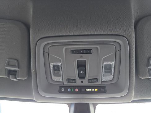 Used 2021 Chevrolet Silverado 1500 LT Trail Boss w/ Convenience Package II image 19