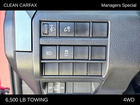 Used 2025 Toyota Tacoma SR5 AWD/4WD image 21