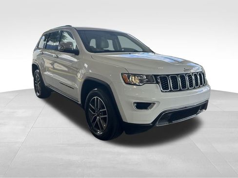Used 2020 Jeep Grand Cherokee Limited image 2