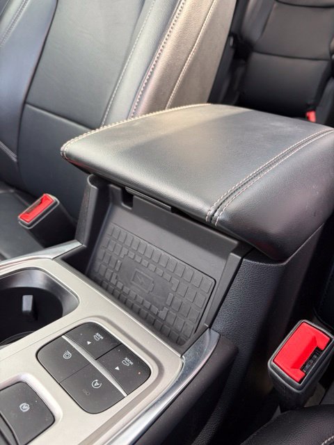 Used 2023 Ford Explorer Limited w/ Limited Technology Package RWD image 13