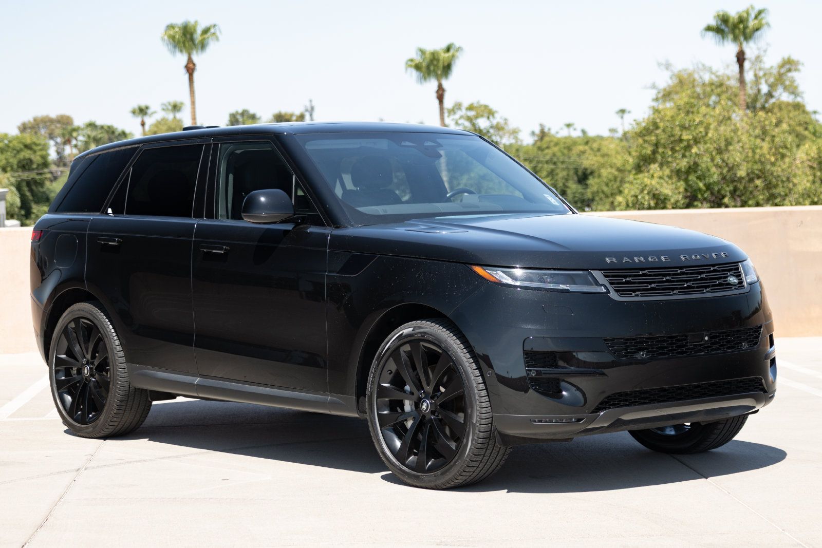 Used 2024 Land Rover Range Rover Sport SE AWD/4WD image 39