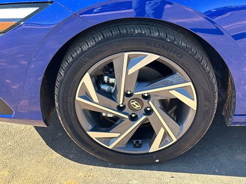 New 2025 Hyundai Elantra Sport image 11