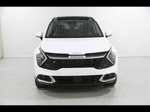 Used 2025 Kia Sportage SX FWD image 2
