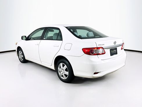 Used 2011 Toyota Corolla LE image 5