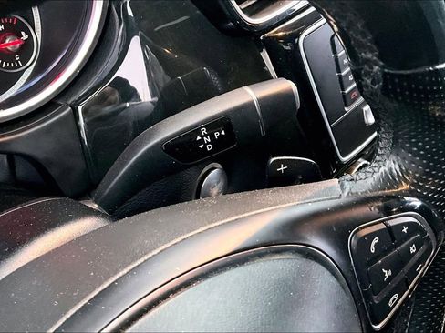 Used 2018 Mercedes-Benz GLE 350 4MATIC image 19