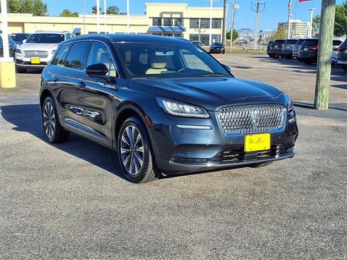 Used 2020 Lincoln Corsair Reserve w/ Equipment Group 201A image 22