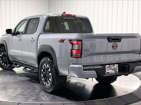 Used 2022 Nissan Frontier PRO-4X image 12